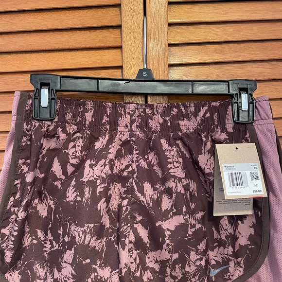 Nike Dri-Fit Women’s Lined Tempo Brown Athletic Running Shorts Sz XS NWT - Picture 3 of 7